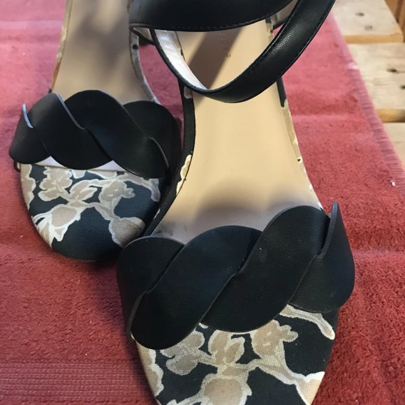 Tommy Hilfiger - Heeled Sandals SIZE 7.5 - Black - Picture 3 of 8